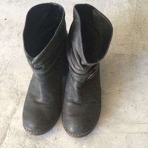 MIA ankle boots size 7M fits true to size